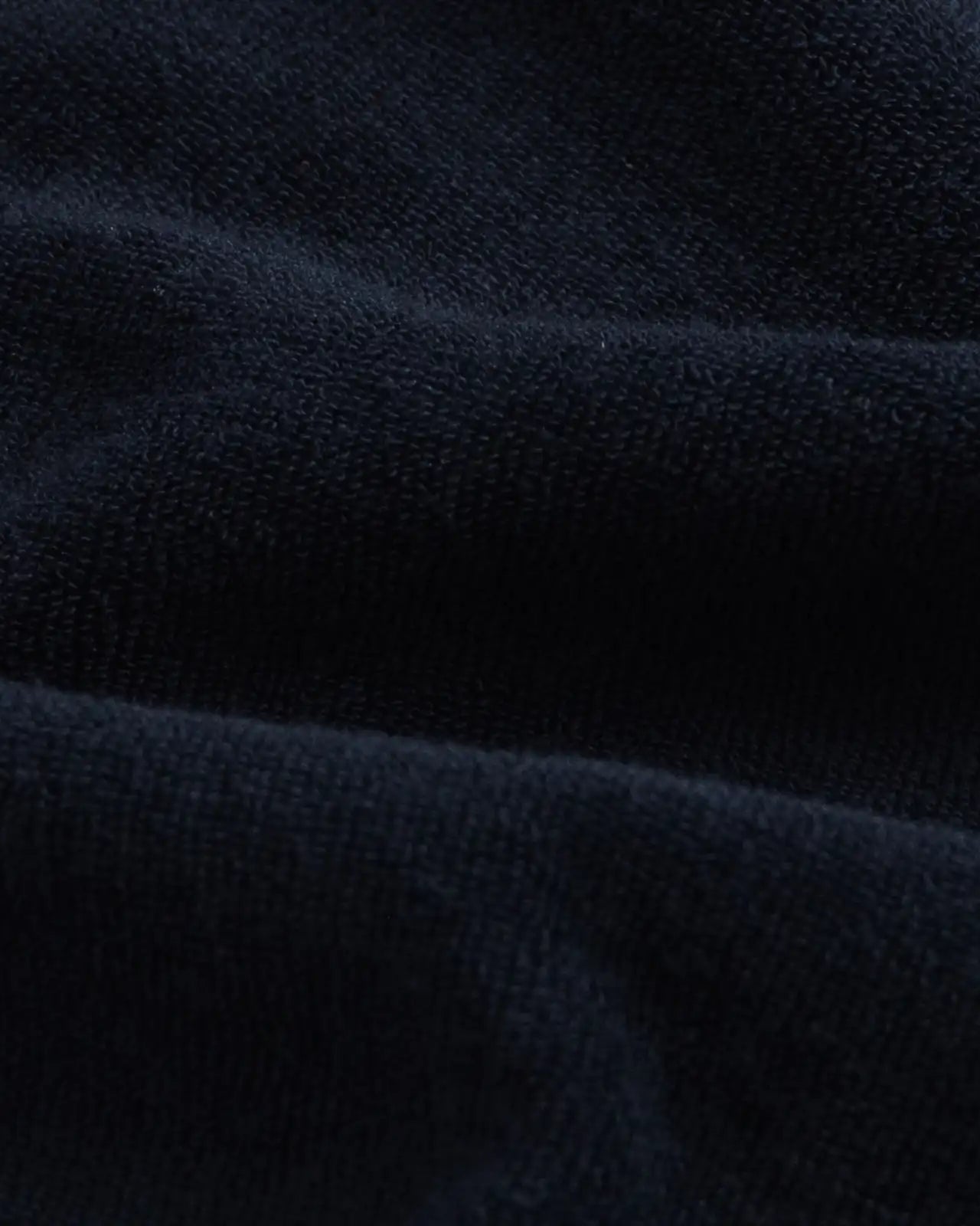 100% cotton oxford fabric detail - Navy Courtland Stripe shirt by Ledbury
