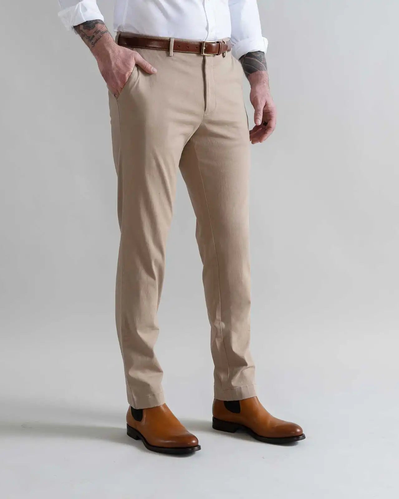Dark khaki chino with 3% stretch cotton twill fabric