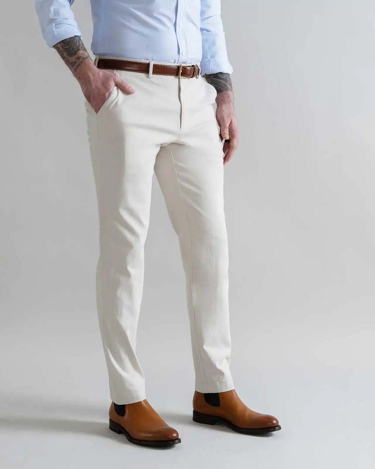 Light khaki chino with 3% stretch cotton twill fabric