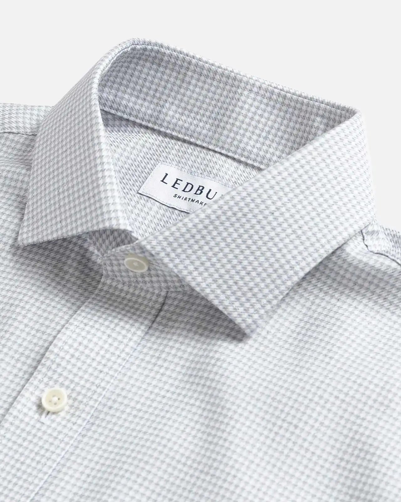 Pewter Staverly dress shirt with lightweight cotton fabric