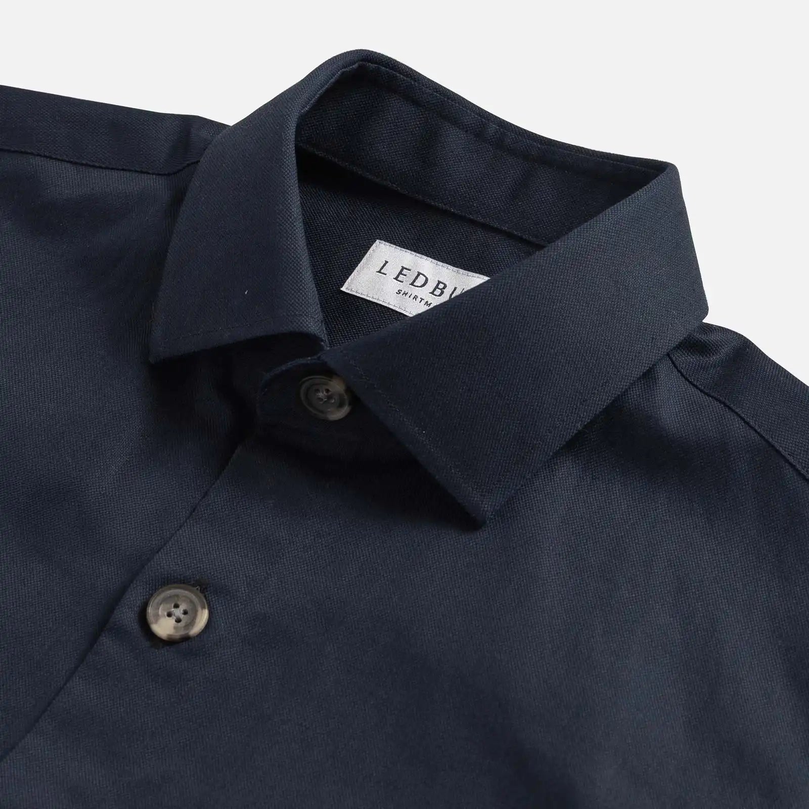 Jacket collar detail on the Ledbury Navy Cotton Linen Shirt Jacket