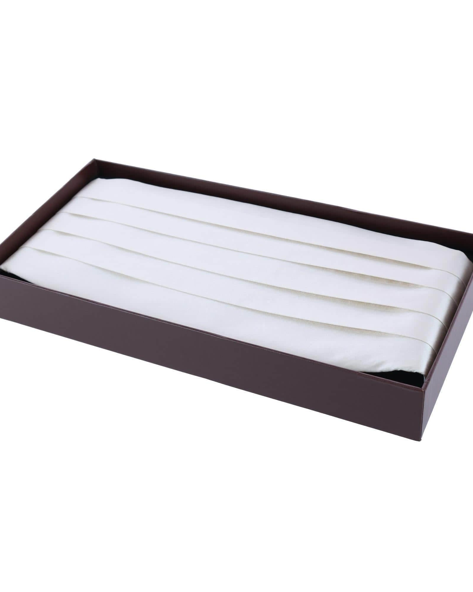 Trafalgar Sutton Solid Color Silk Cummerbund Cummerbund- Ledbury