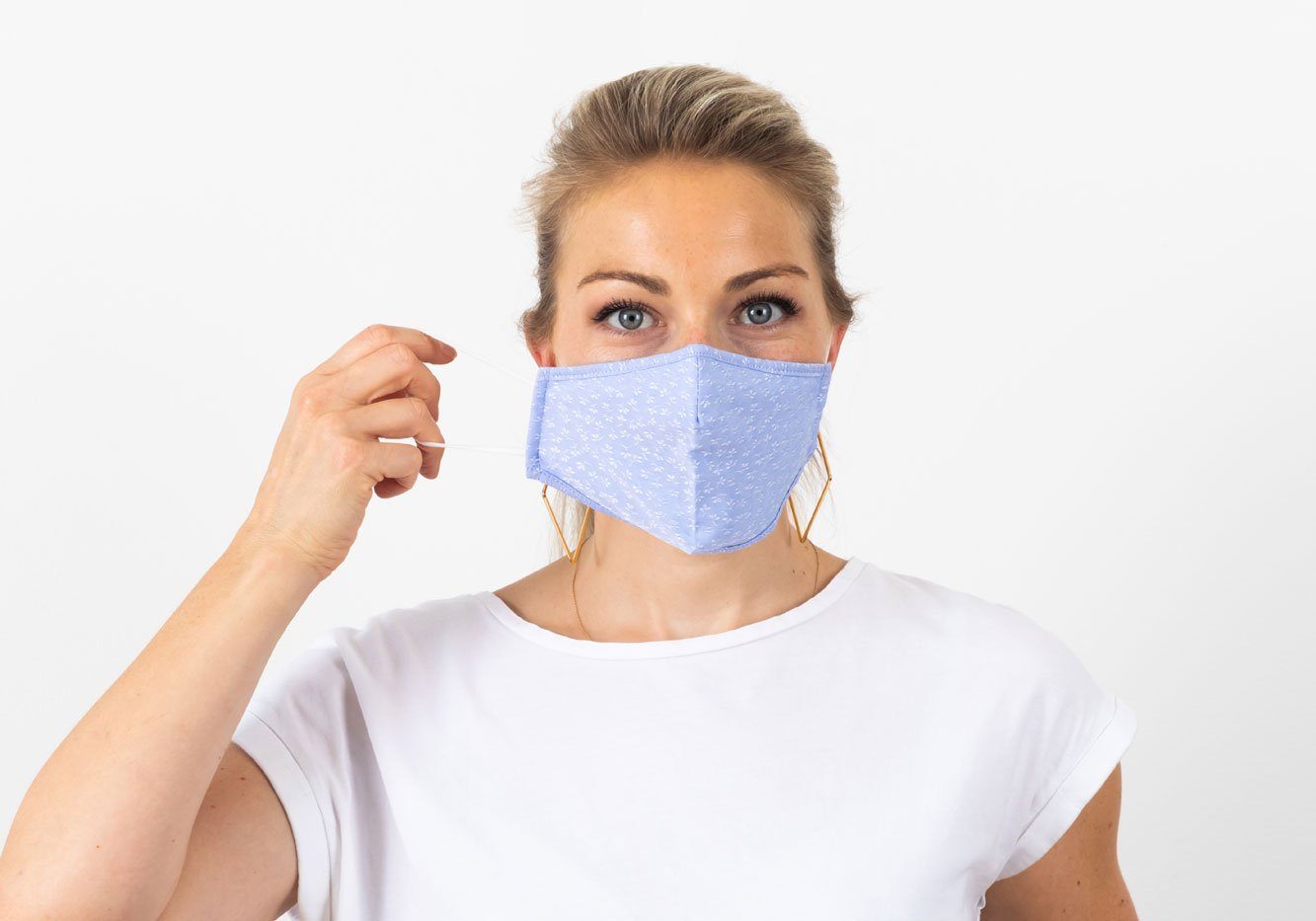 The Blue Floral Print Small Kent Trio 3-Layer Antibacterial Cotton Mask 3-Pack Mask- Ledbury