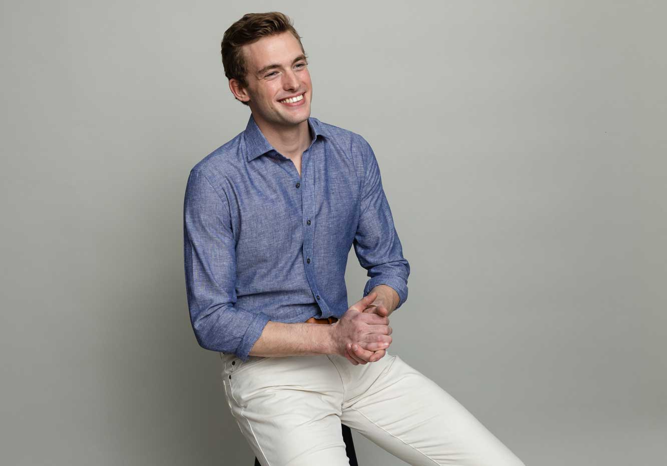 The Navy Barton Chambray Dress Shirt Dress Shirt- Ledbury