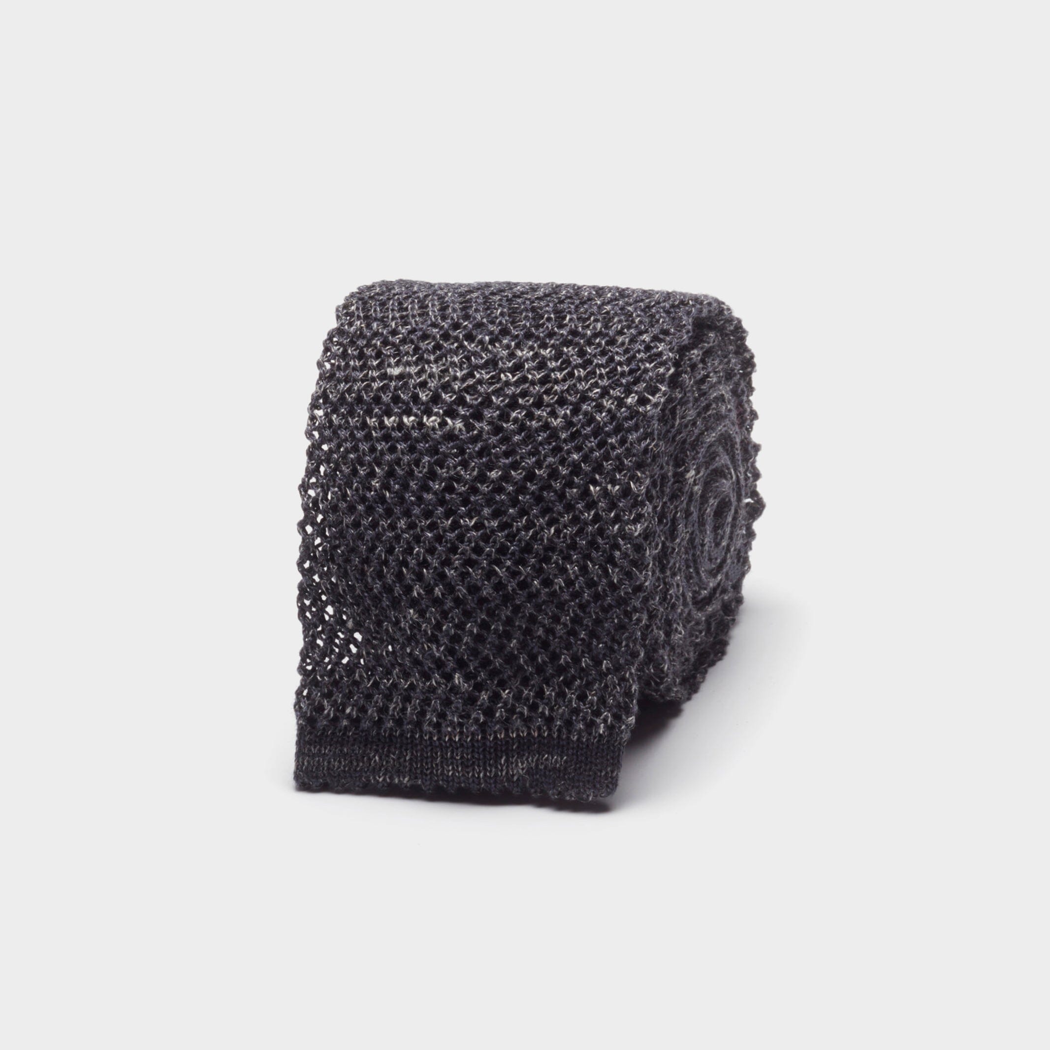 The Charcoal Woodmere Knit Tie Tie- Ledbury