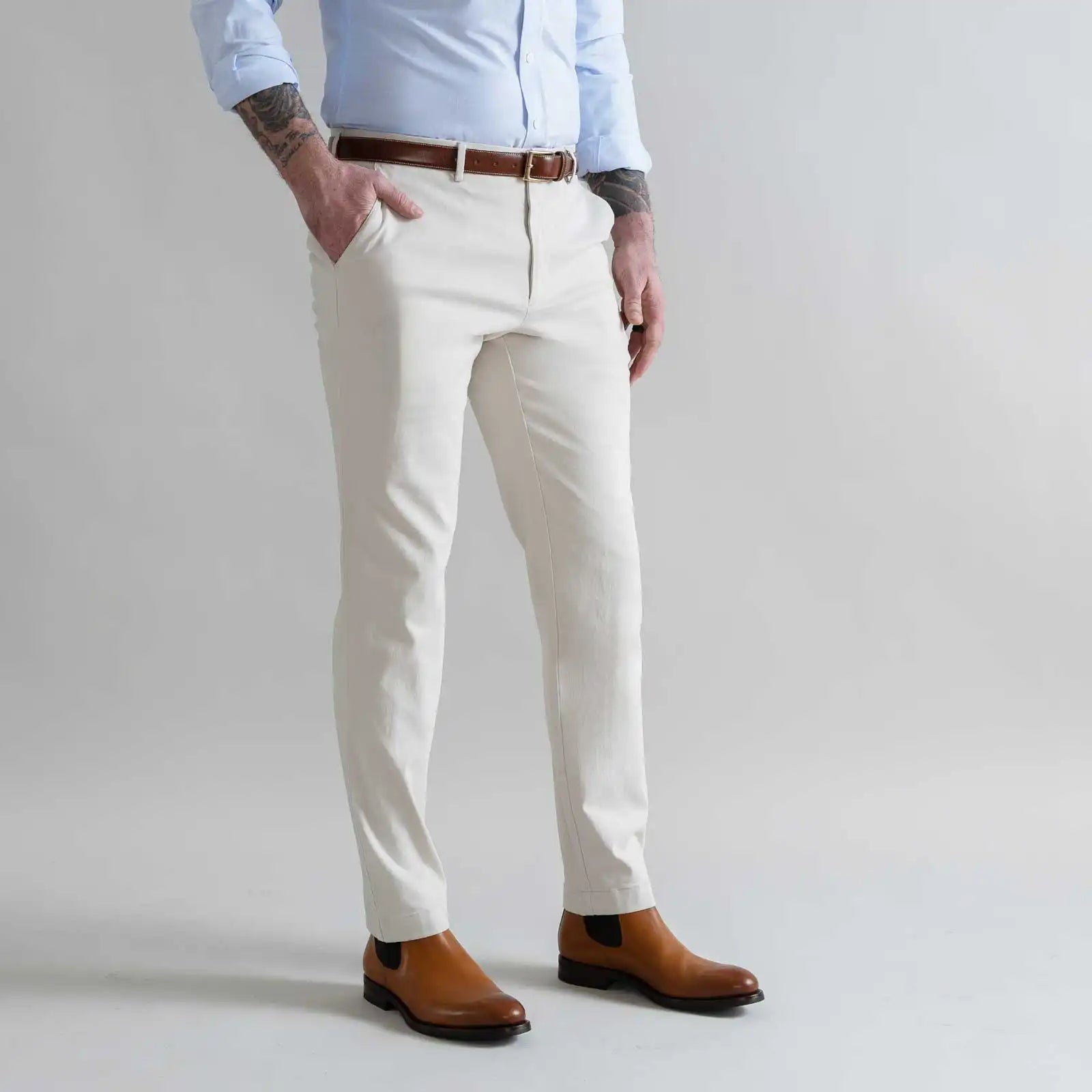 Light khaki chino with 3% stretch cotton twill fabric