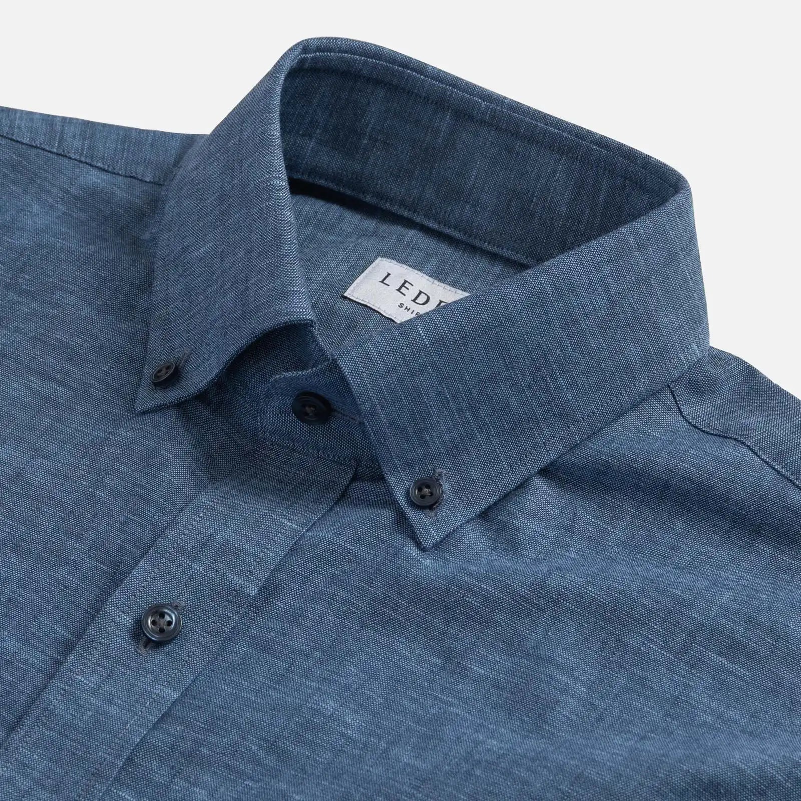 Medium Blue Sandoval short sleeve shirt collar detail — oxford chambray weave, Ledbury