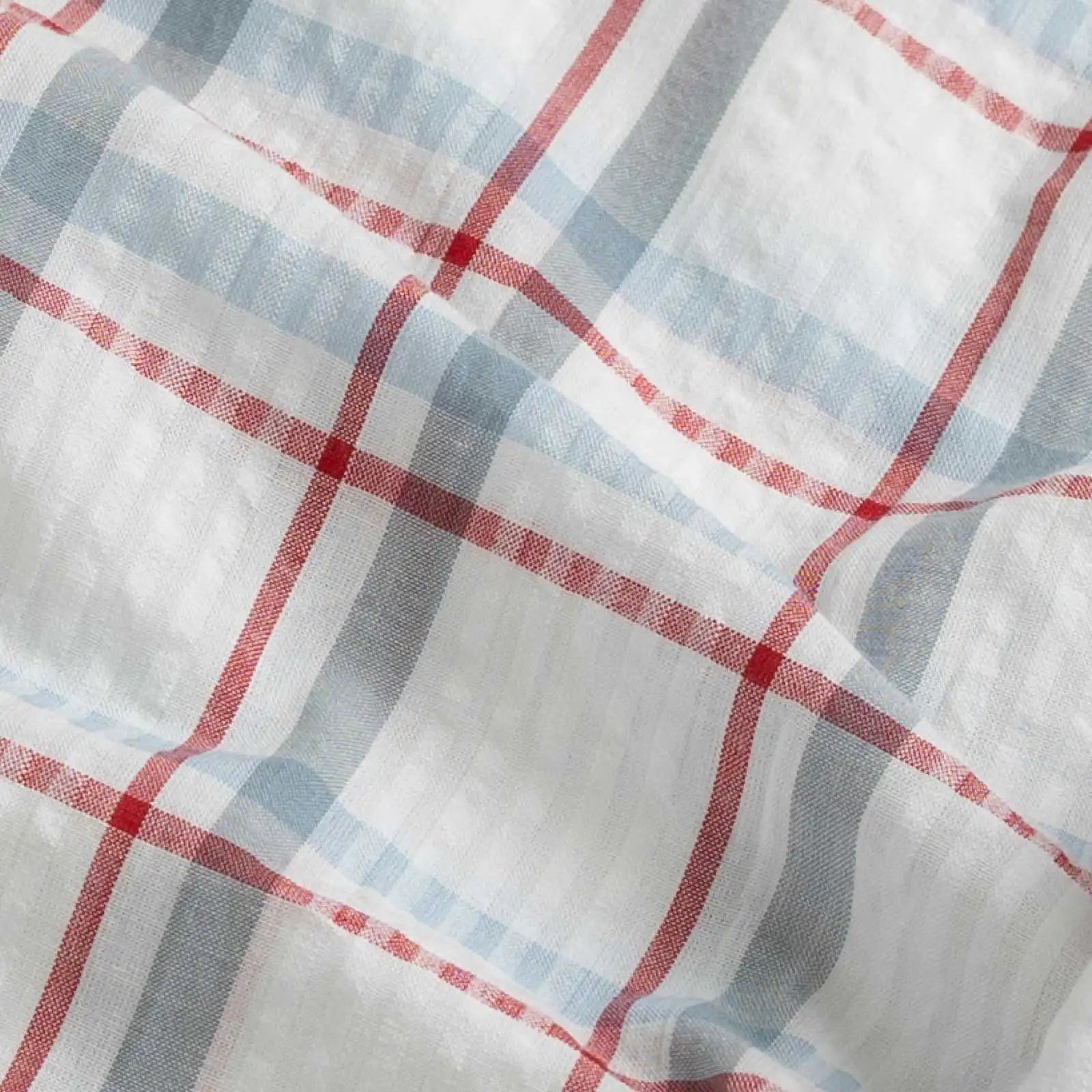 100% cotton seersucker fabric detail of the Red Pepper Bartlett Plaid shirt