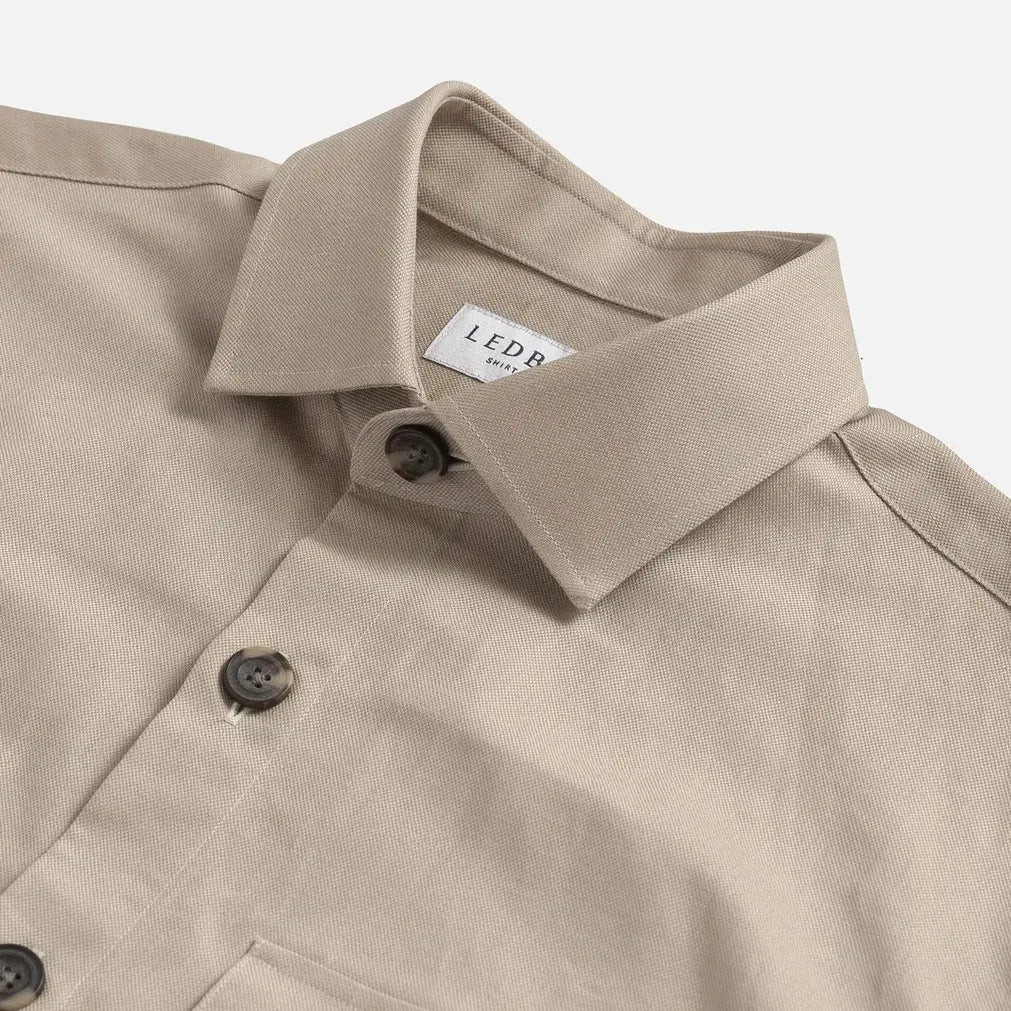 Jacket collar detail on the Ledbury Light Tan Cotton Linen Shirt Jacket