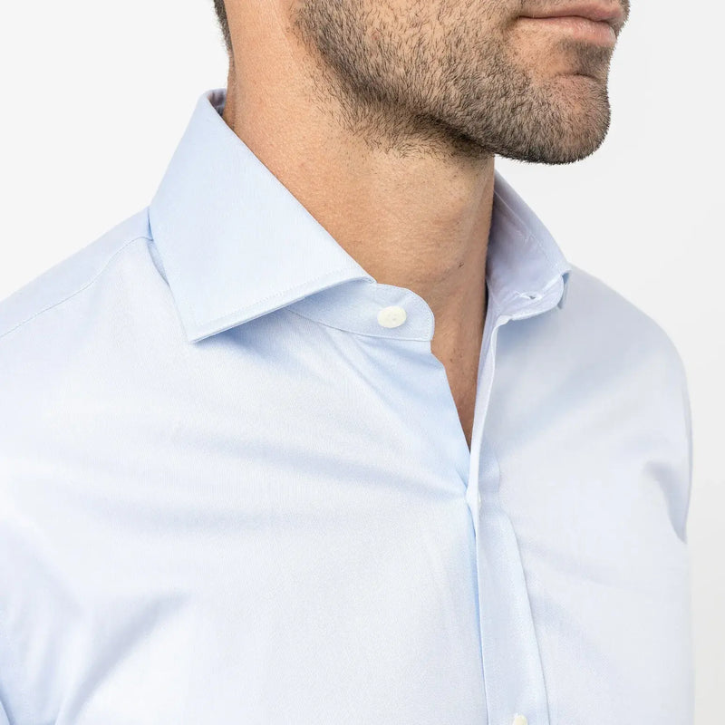 Light blue shirt spread collar close-up - non-iron fine twill detail